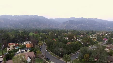 Beautiful-Aerial-view-of-neighborhood-and-mountains-in-California