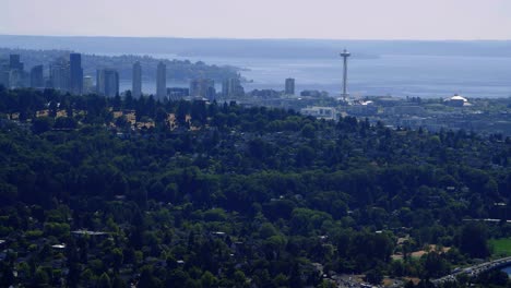 Skyline-de-Seattle-zoom-telefoto-antena