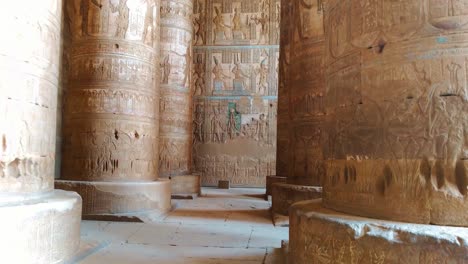 Beautiful-interior-of-the-Temple-of-Dendera-or-the-Temple-of-Hathor.-Egypt,-Dendera,-Ancient-Egyptian-temple-near-the-city-of-Ken