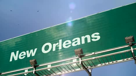 Airplane-Landing-New-Orleans