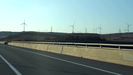 Autofahren-auf-der-Autobahn-in-Georgien.-Transport.