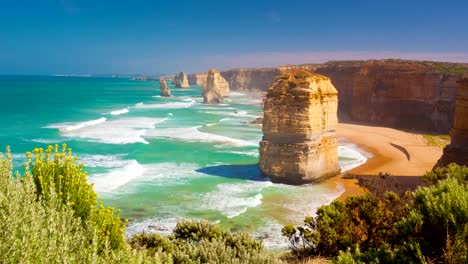 Timelapse-video-of-Twelve-Apostles-in-Australia