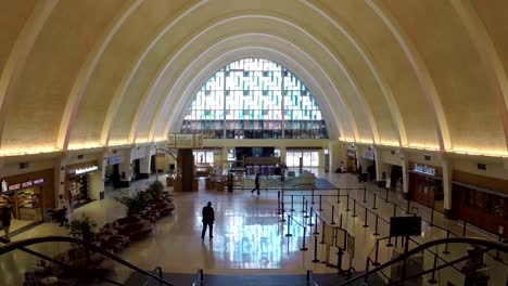 Aeropuerto-de-Nueva-Orleáns-en-el-Interior-de-la-arquitectura-de-arco