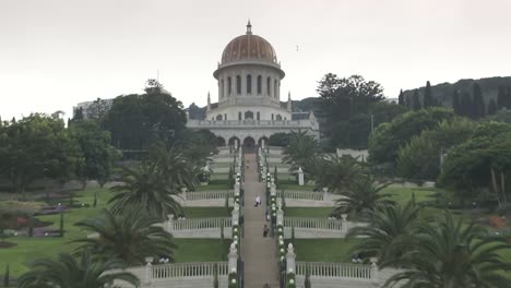 Haifa-Bahai-temple-zoom-hacia-fuera