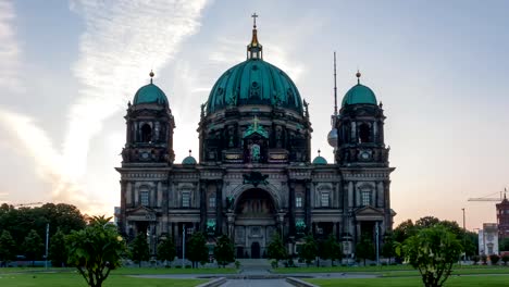 Catedral-de-Berlín-en-sunrise