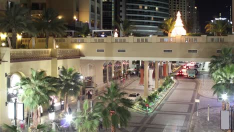 tourist-street-4-K-time-lapse-de-la-marina-de-dubai