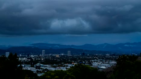 Nubes-de-tormenta-sobre-el-oeste-de-la-ciudad-de-Los-Ángeles-Time-Lapse