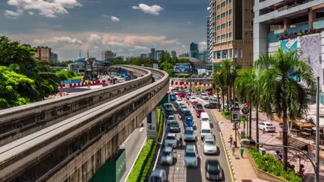 Tag-wenig-befahrenen-Straße-mit-schönen-Himmel-4-k-Zeitraffer-von-Kuala-lumpur