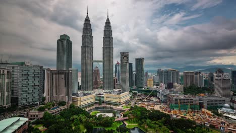 hermosa-vista-panorámica-de-las-torres-4-k-tiempo-transcurrido-desde-kuala-lumpur