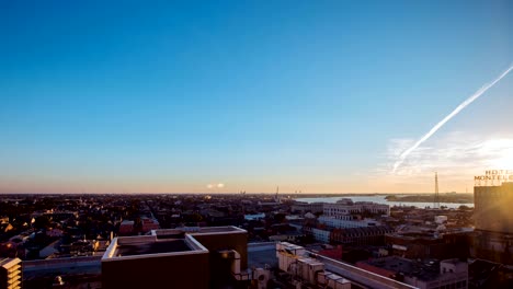 Zeitraffer---Sunrise-Sonnenaufgang-in-New-Orleans,-Louisiana