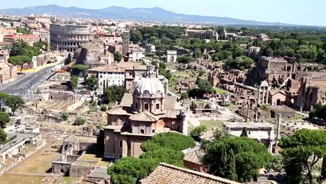 Basílica-Ulpia-de-Roma