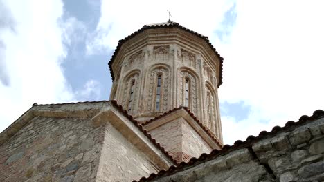 Turm-der-antiken-Kloster-Ikalto-in-Georgien