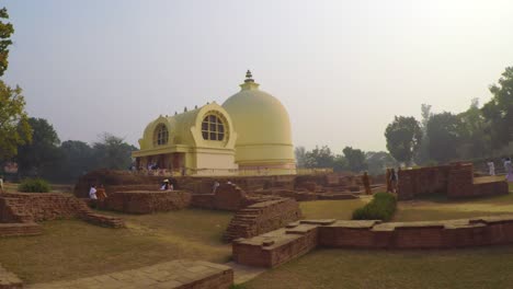 Parinirvana-Stupa,-Kushinagar-District,-Indien