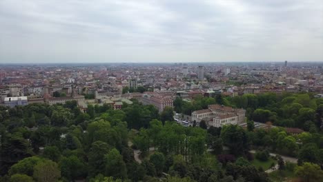 Italia-día-tiempo-Milán-paisaje-parque-aéreo-panorama-4k