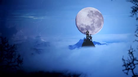 Imágenes-de-Halloween:-Castillo-oscuro-de-Timelapse-con-espectacular-cielo,-niebla,-árbol,-luna-llena-y-nubes-sobre-la-montaña,-fresco-tono-azul.-UHD-4k.