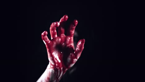 4K-Horror-Gruselig-Frau,-die-blutige-Hand