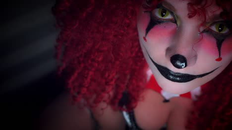 4-k-Halloween-Horror-payaso-mujer-retrato