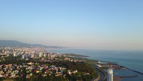 Vista-aérea-de-la-provincia-de-Samsun-en-región-del-mar-negro-en-Turquía.