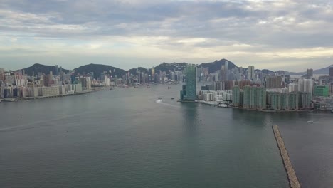 4K-Aufnahmen-von-Hong-Kong-Island-und-Kowloon-Stadt-aus-Vogelperspektive