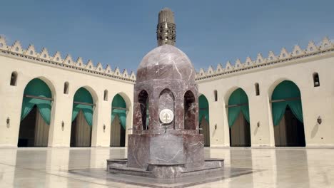 close-up-of-the-fountain-al-hakim-mosque-in-cairo,-egypt