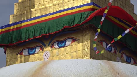 Katmandú,-Nepal:-Boudhanath-Stupa-en-Katmandú,-Nepal.-Boudhanath-es-un-stupa-en-Katmandú,-Nepal.-Es-una-de-las-mayores-estupas-esféricas-en-Nepal.