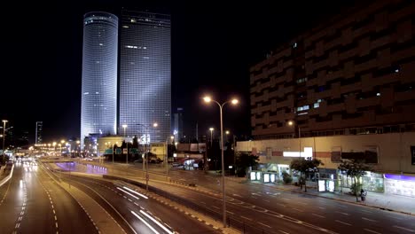 Azrieli-Towers-la-noche,-lapso-de-tiempo-Tel-Aviv