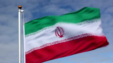 Elevar-la-bandera-de-Irán