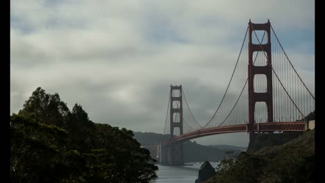 Golden-Gate-Bridge-in-the-Morning,-Timelapse