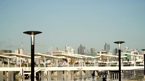 Stadt-mit-Wolkenkratzern-und-Gebäuden.-Philippinen,-Manila,-Makati