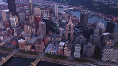 Aerial-view-of-Pittsburgh,-Pennsylvania