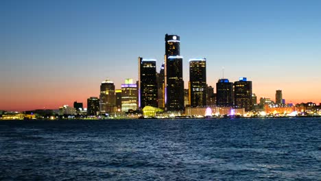 Skyline-von-Detroit-bei-Nacht