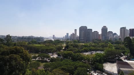 Vista-aérea-del-barrio-de-Itaim-Bibi-en-Sao-Paulo,-Brasil