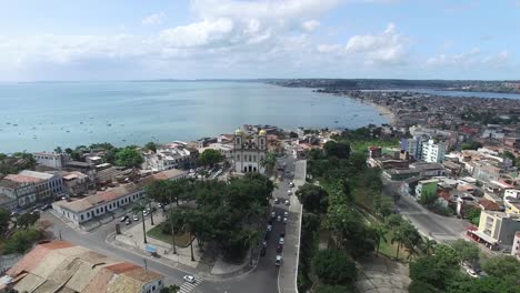 Vista-aérea-de-la-iglesia-de-Bonfim,-ciudad-de-Salvador,-Brasil