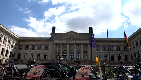 Die-deutschen-politischen-bundesratsgebäude-verkleinern-zur-Gründung-Schuss