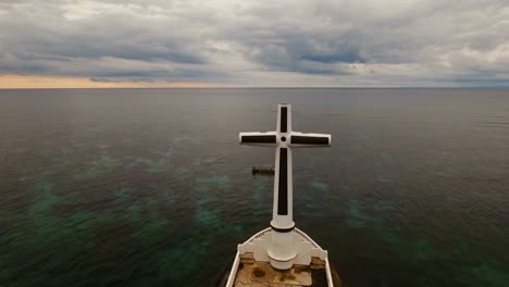 Catholic-cross-in-the-sea