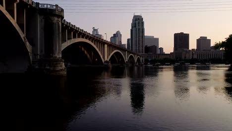 Minneapolis-Skyline---Luftaufnahme