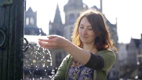 Brunnen-im-historischen-Zentrum-von-Gent.