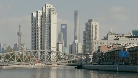 Beautiful-autumn-afternoon-with-an-amazing-view-over-the-downtown-the-city-center.-Shanghai-China,-July-2018.