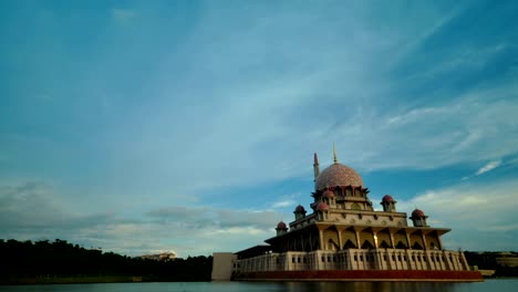 La-mezquita-Putra