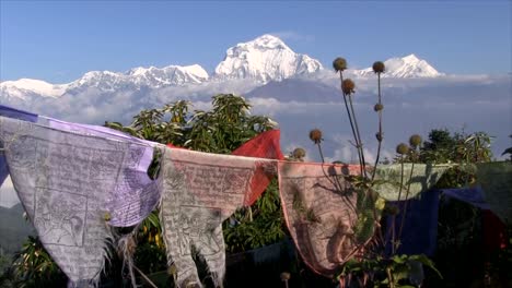 Prayer-flags-with-Himalayas