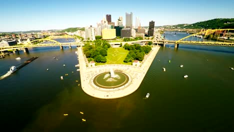 Vista-aérea-del-centro-de-la-ciudad-de-Pittsburgh