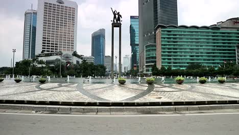 Welcoming-Monument-in-Jakarta-or-Hotel-of-Indonesia-Circle