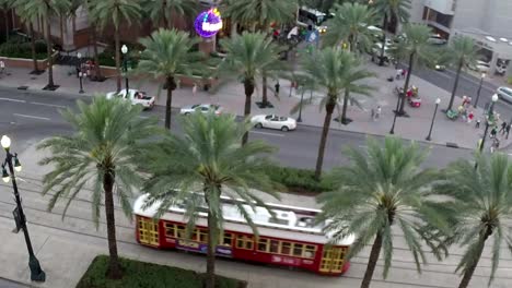 Street-Car-in-New-Orleans