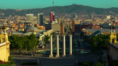 Barcelona-sunrise.-Timelapse-of-square-in-center-of-Barcelona.-Travel-landmarks