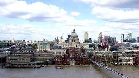 Lapso-de-tiempo-de-Catedral,-río-Támesis,-de-St.-Paul,-Londres,