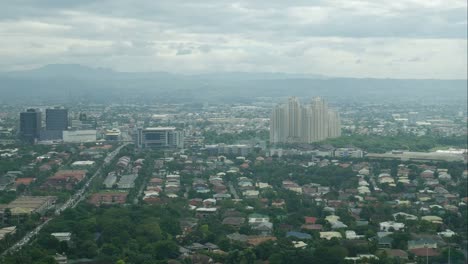 Tráfico-y-paisaje-urbano-en-Manila