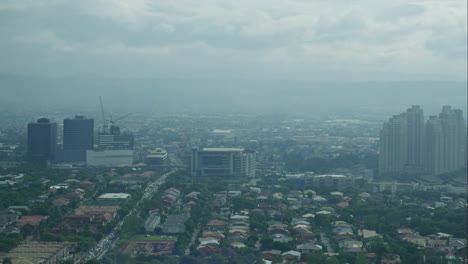 Tráfico-y-paisaje-urbano-en-Manila