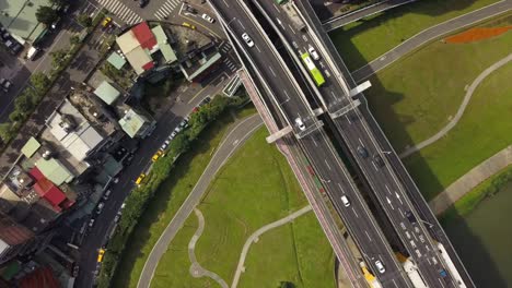 taiwan-taipei-city-sunny-day-traffic-river-bridge-park-aerial-panorama-4k