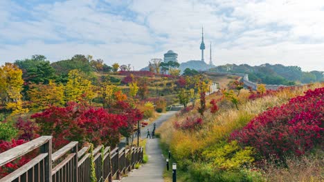 Otoño-en-la-ciudad-de-Seúl,-lapso-del-sur-Korea.Time