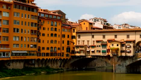 Ponte-Vecchio,-Florenz,-Toskana,-Italien